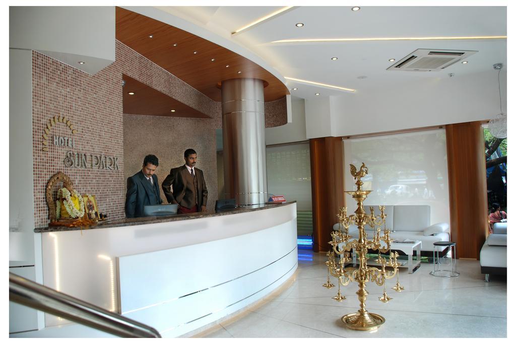 Hotel Sun Park Pondicherry Exteriör bild