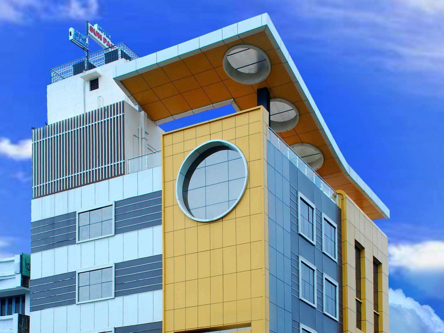Hotel Sun Park Pondicherry Exteriör bild